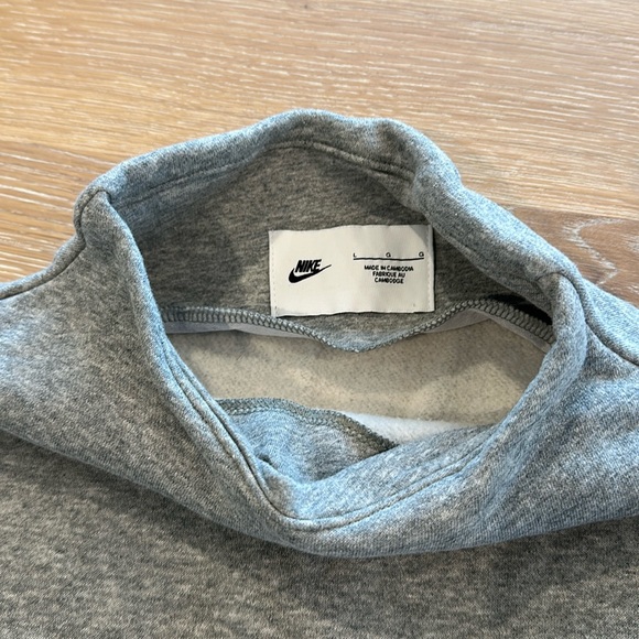 The Nike Sportswear Phoenix Fleece - Picture 7 of 9